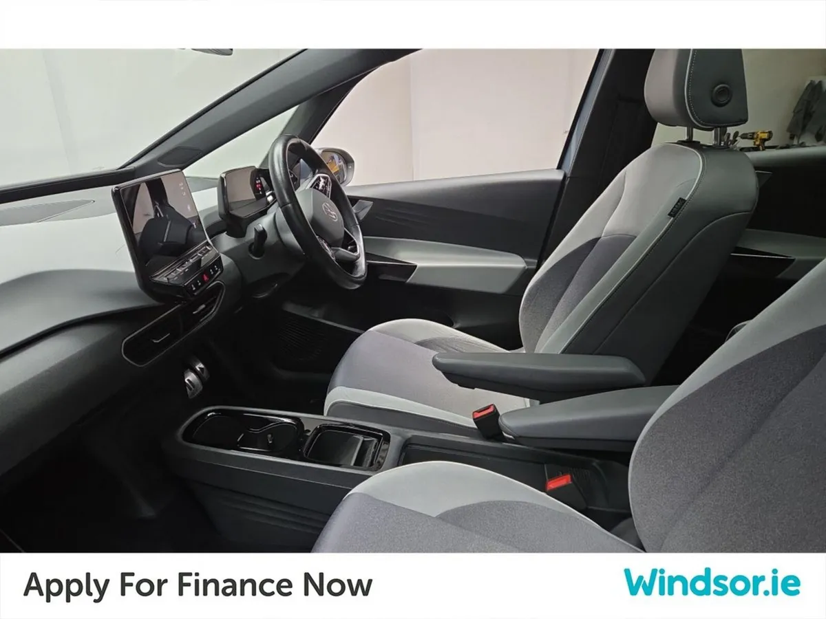 Volkswagen ID.3 STYLE PRO 58KWH 5DR Auto - Image 4