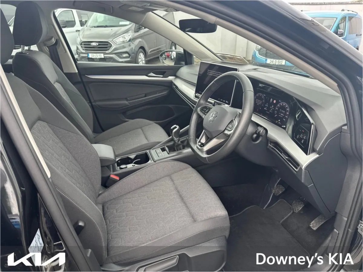 Volkswagen Golf 1.5 PETROL EDITION 75 - Image 2