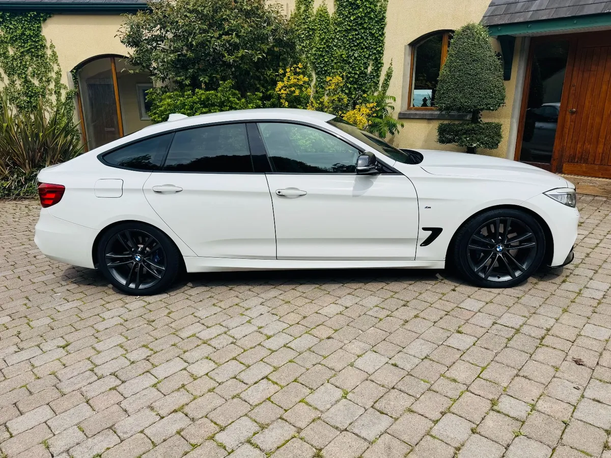 BMW 320d AUTO GT M SPORT MEGA SPEC FREE DELIVERY - Image 3