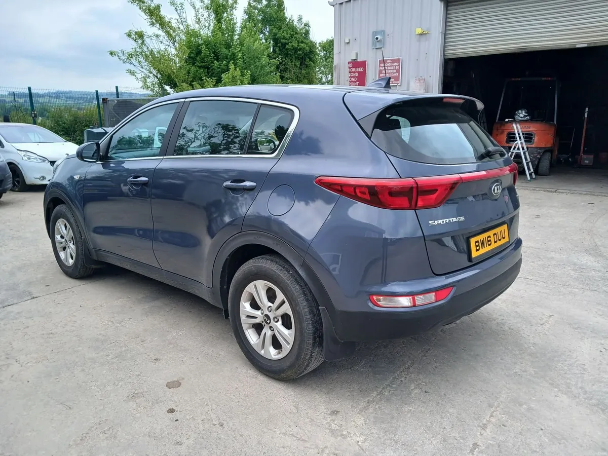 Kia Sportage 2016 - Image 2