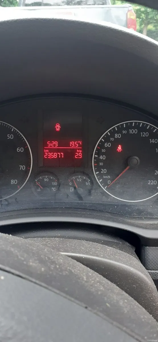 Volkswagen Golf 2005 - Image 3