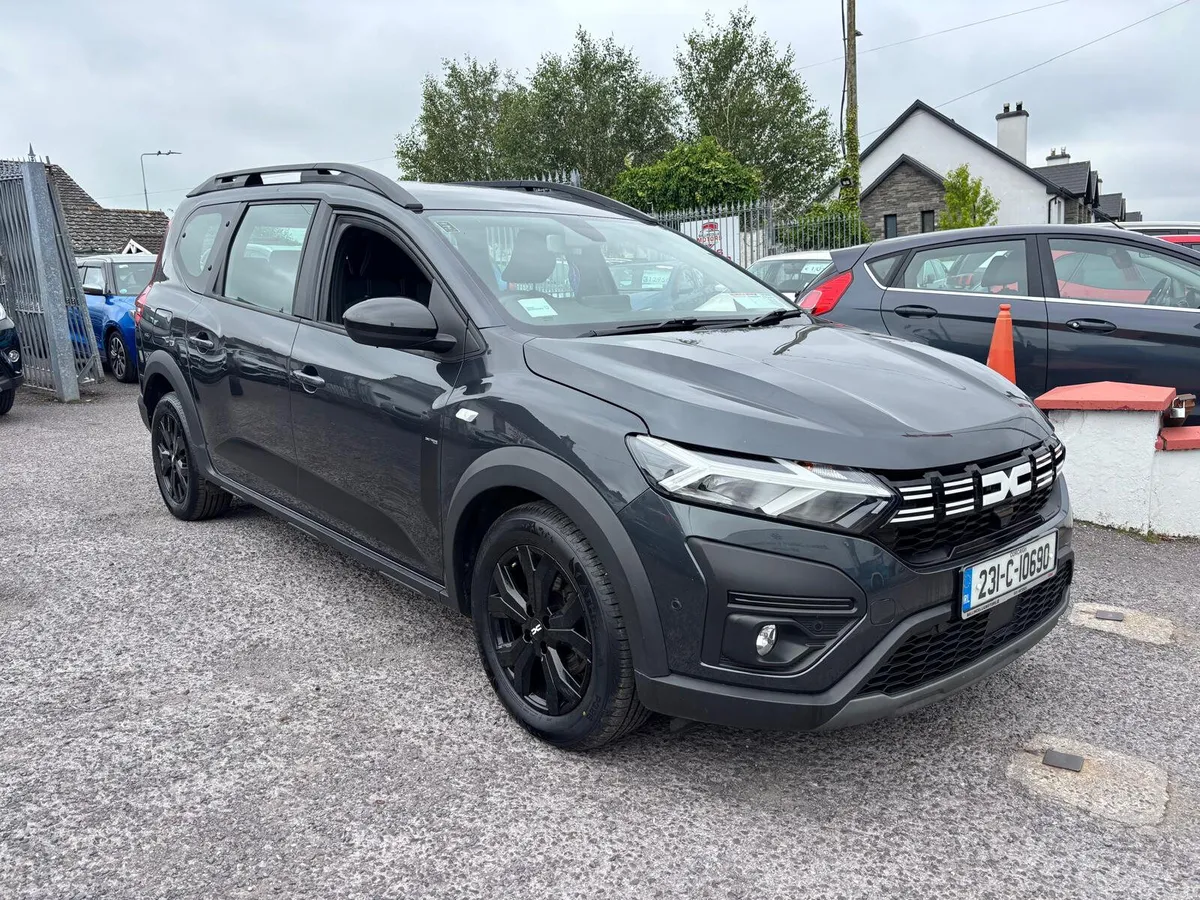 Dacia Jogger 2023  PETROL  7  SEATER - Image 1