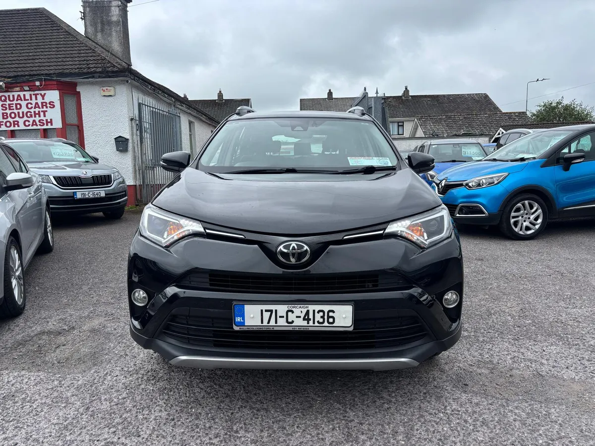 Toyota RAV4 2017  DIESEL  LUNA - Image 2