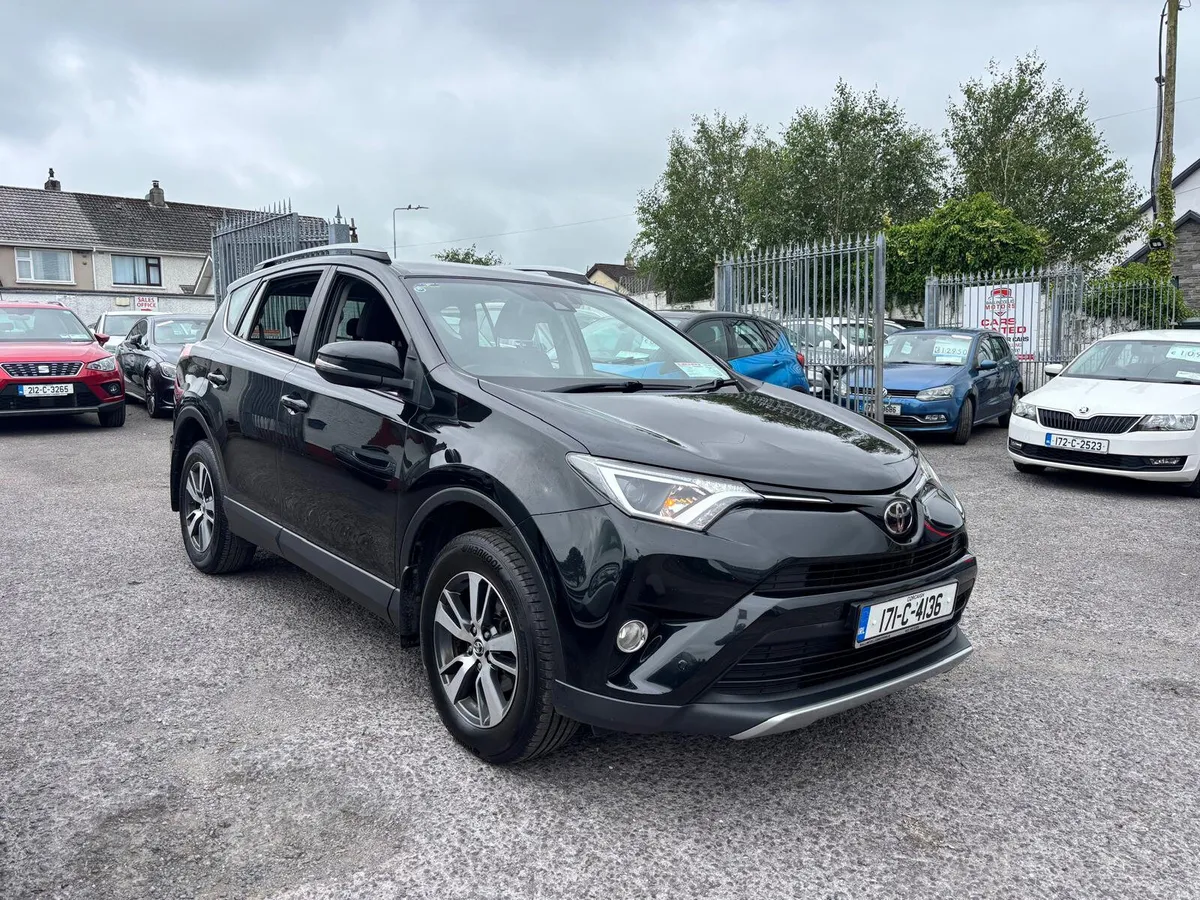 Toyota RAV4 2017  DIESEL  LUNA - Image 1