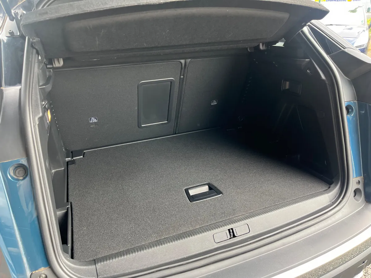 Peugeot 3008 2023 - Image 5