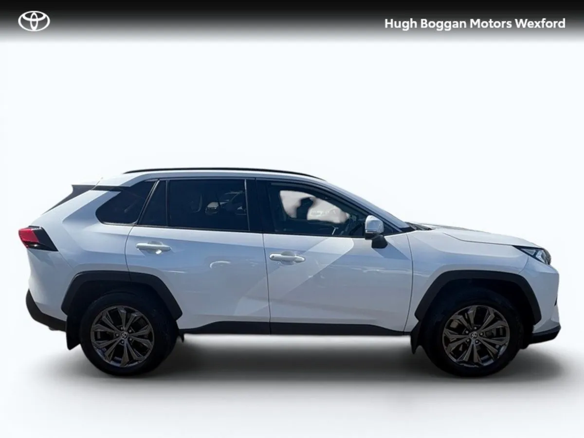 Toyota RAV4 PEARLESCENT WHITE HYBRID SOL AUTOMATIC - Image 3