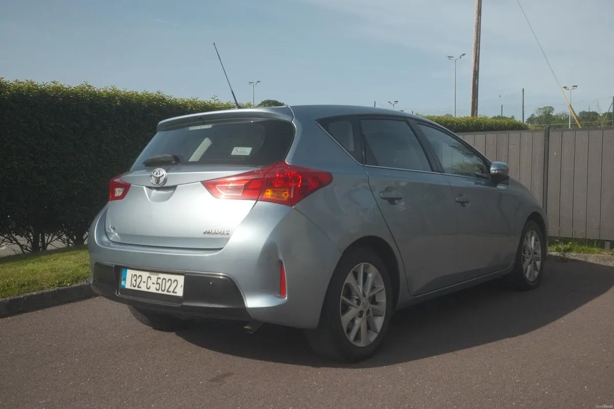 Toyota Auris 1.4 diesel D4D Icon - Image 4