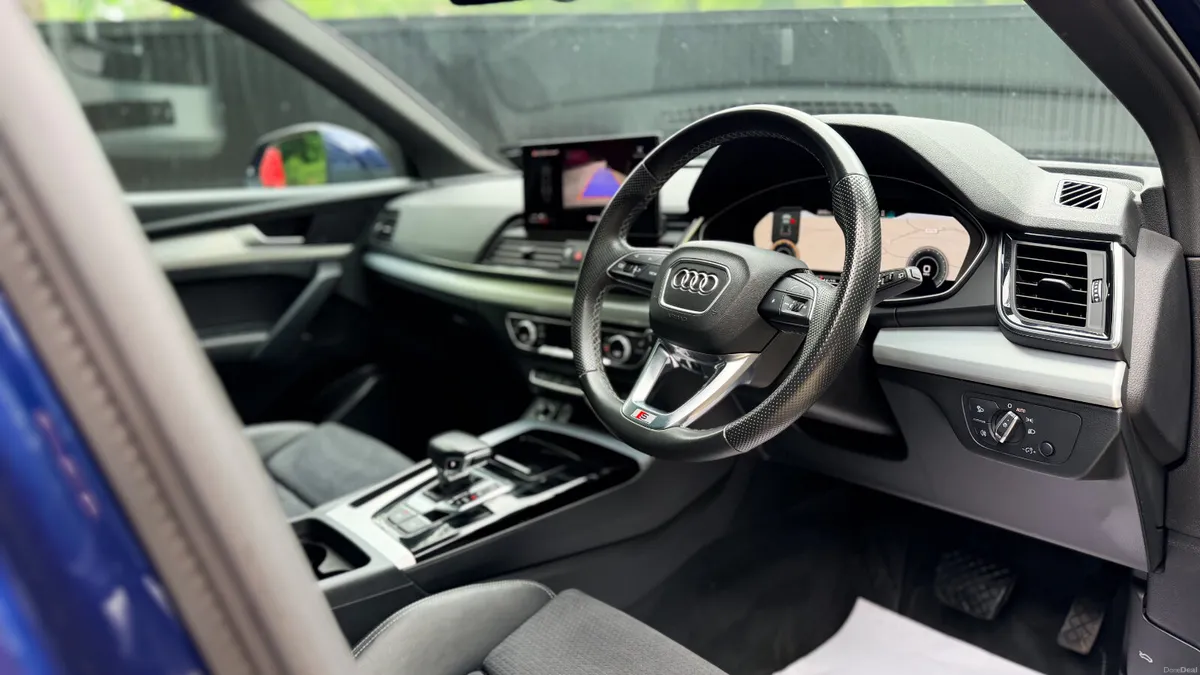 2022 (221) Audi Q5 S Line 50 Quattro TFSI e - Image 4
