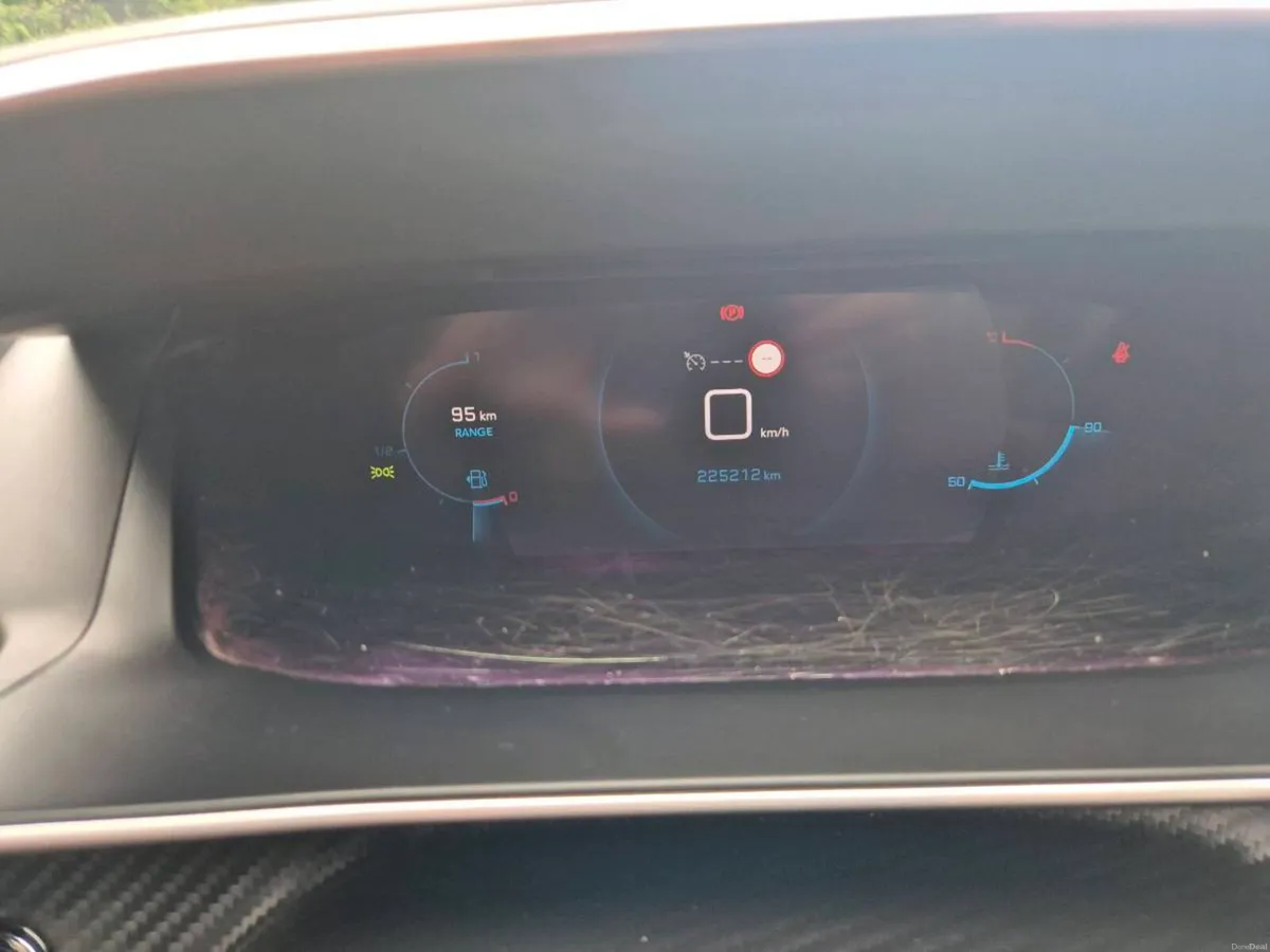 Car - Image 6