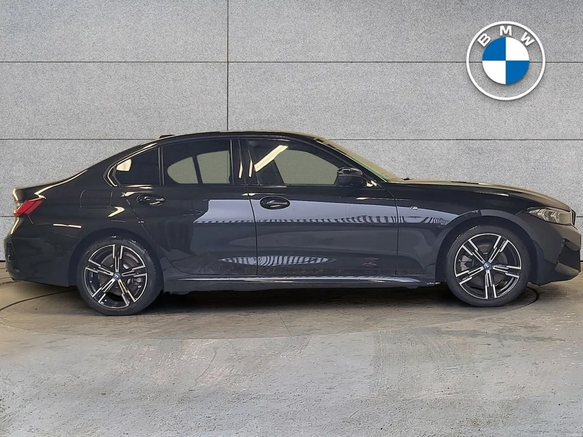 BMW 3-Series 330e M Sport Saloon - Image 4