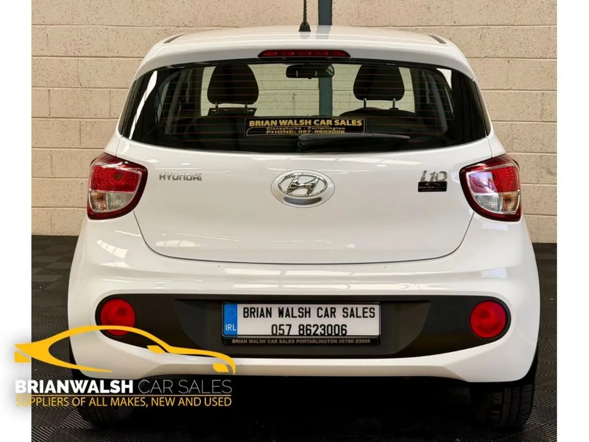 Hyundai i10 DELUXE 4DR - Image 3