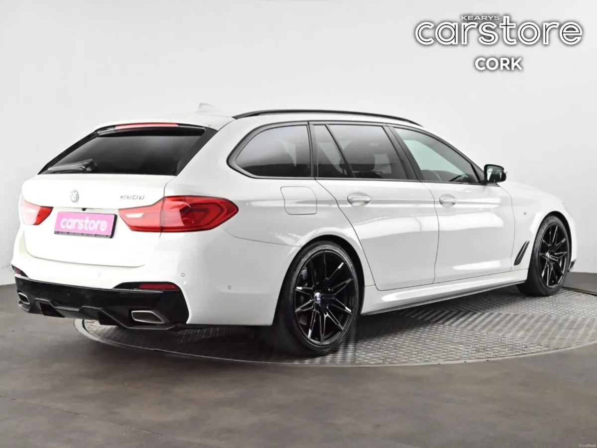 BMW 5-Series 520d M Sport Touring Auto KIT - Image 5
