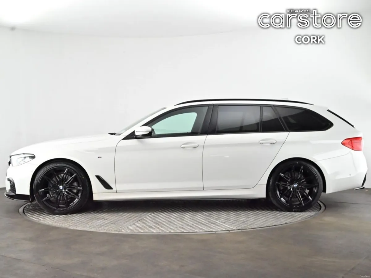 BMW 5-Series 520d M Sport Touring Auto KIT - Image 6