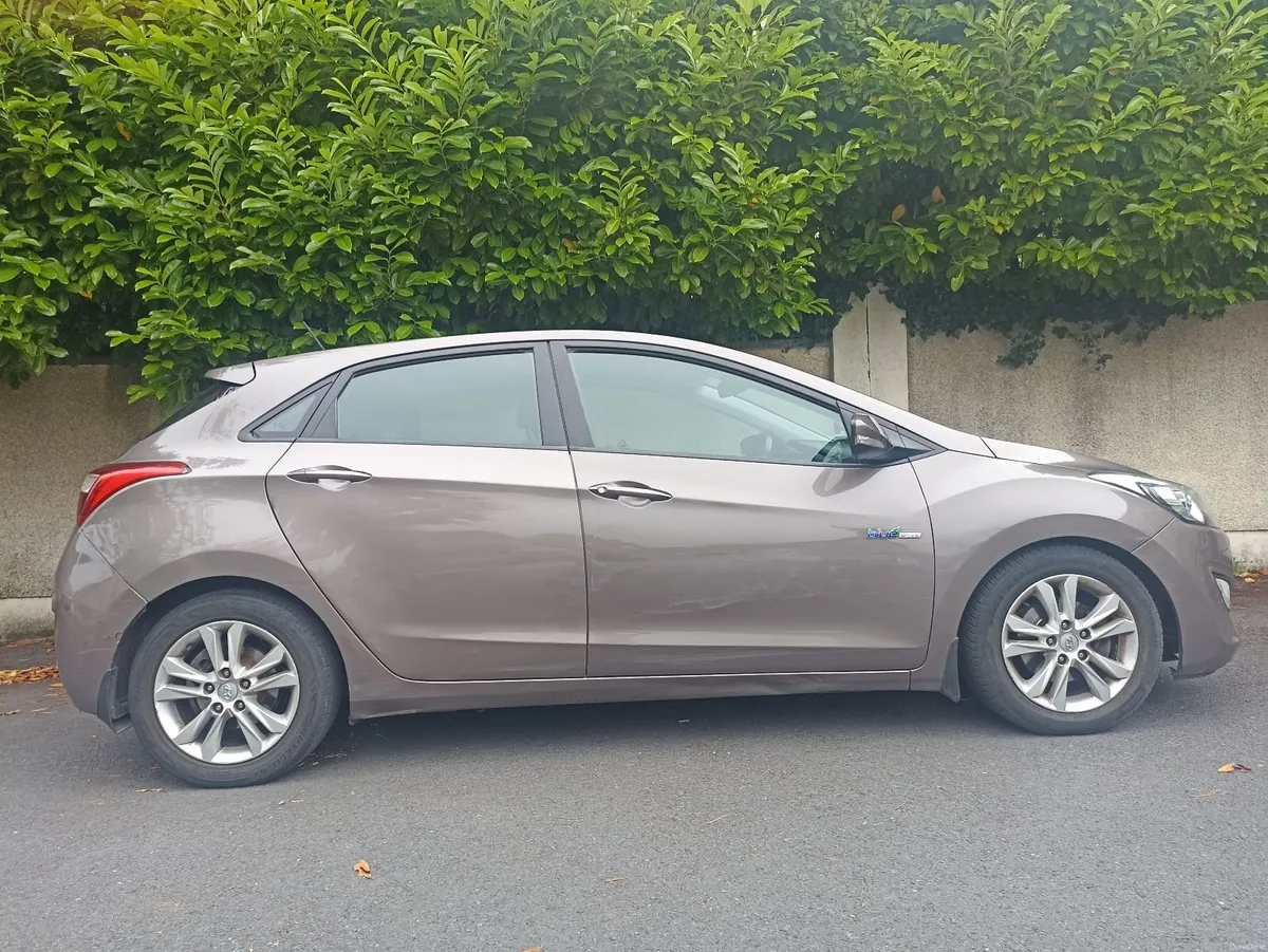 Hyundai i30 2013 - Image 2