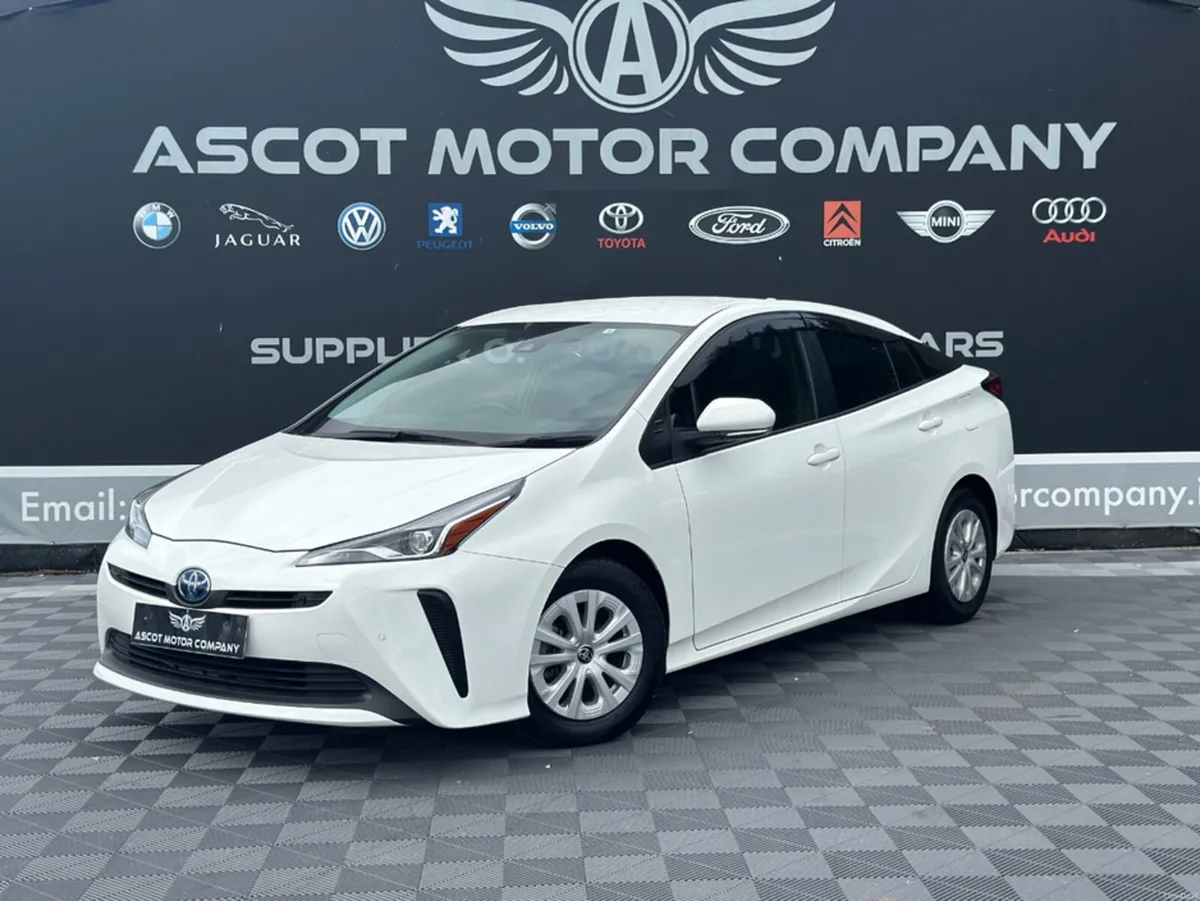 Toyota Prius 1.8 Petrol Hybrid - Image 3