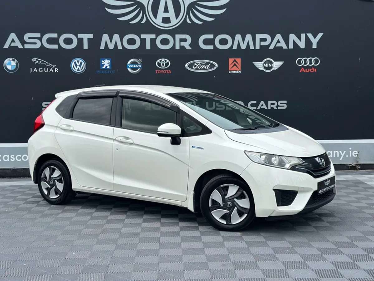 Honda Fit 1.5 Petrol Hybrid - Image 3