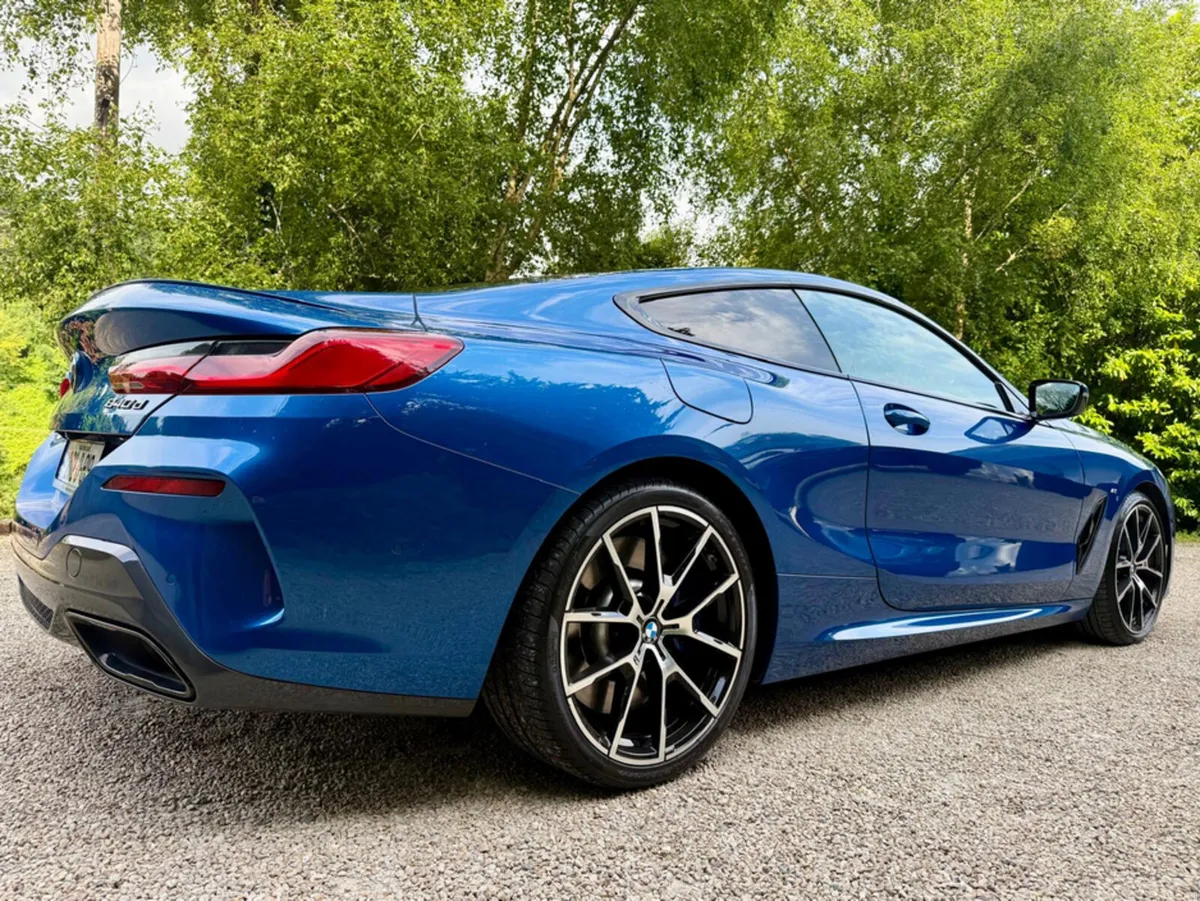 BMW 8-Series 840D XDRIVE M SPORT PRO - Image 6