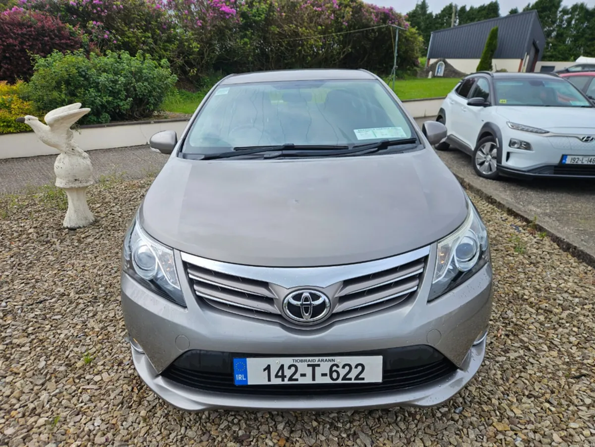 Toyota Avensis 2.0 D-4D AURA 4DR - Image 2