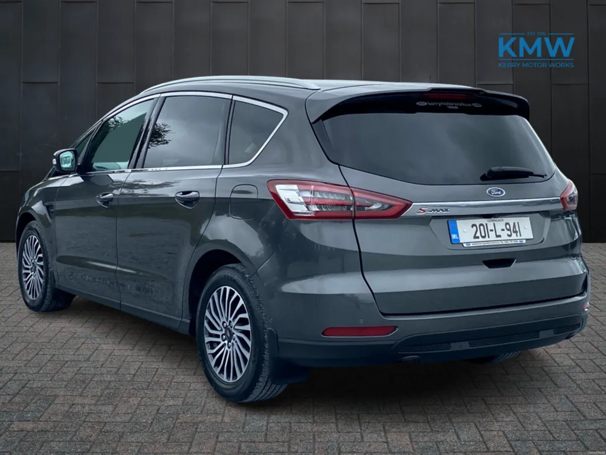 Ford S-Max ST-LINE 2.0 MAN 50BHP 4DR - Image 4