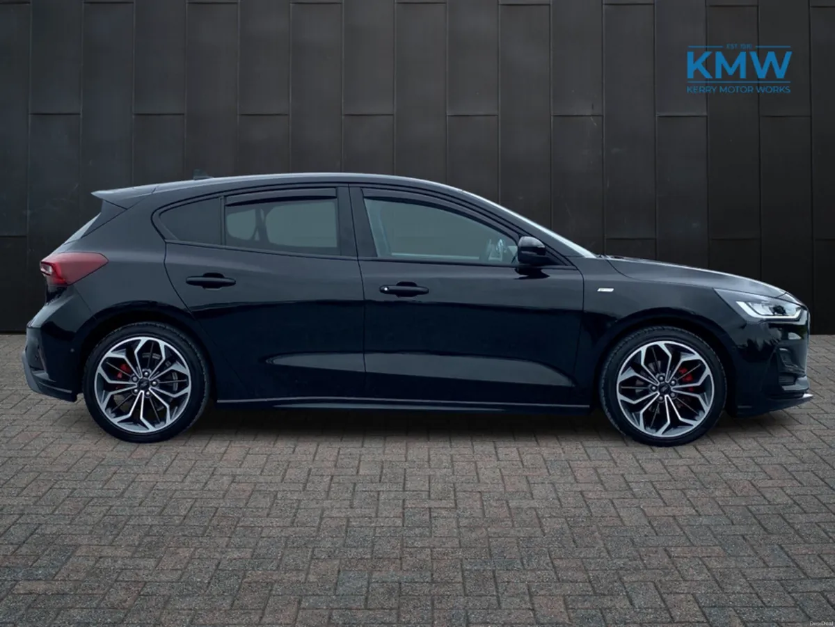 Ford Focus ST-LINE X ..Parking Pack/ Leather - Image 4