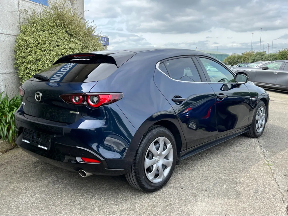 Mazda Mazda3 S AUTOMATIC 1.5 PETROL //REVERSE CAME - Image 4