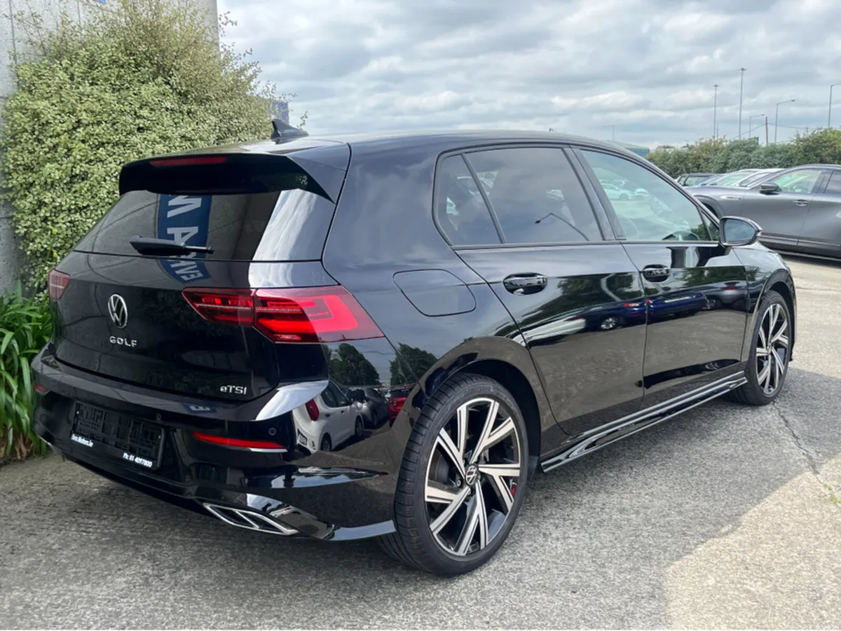 Volkswagen Golf R-LINE eTSI AUTOMATIC 1.5 PETROL M - Image 4