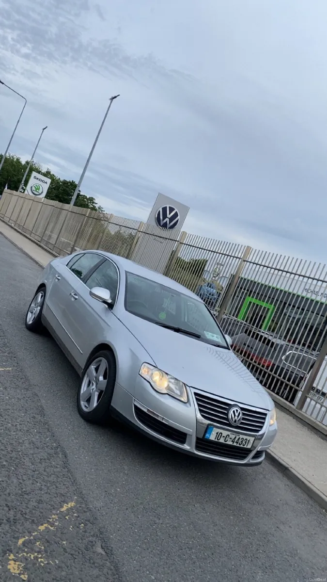 B6 Passat 2010 Highline  NCT 04/27 - Image 1