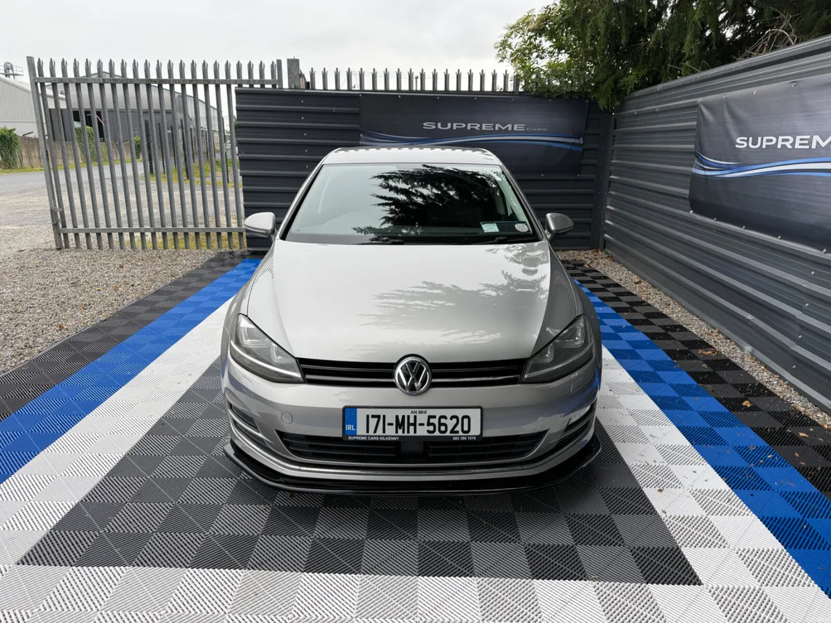Volkswagen Golf 2017 Highline Auto - Image 2
