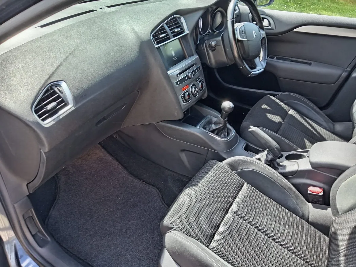 Citroen C4 2015 low kms - Image 4