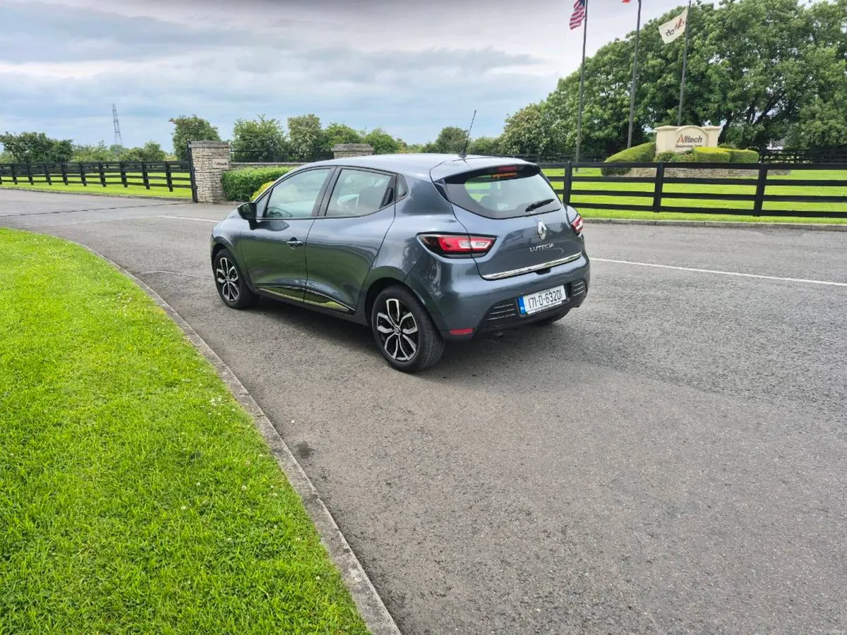 Renault Clio 2017 Automatic Low Milage - Image 4