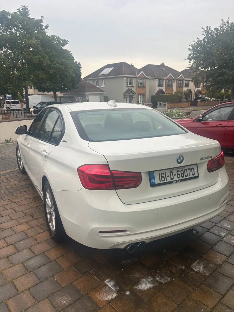 2016 BMW 330e F30 - Image 4
