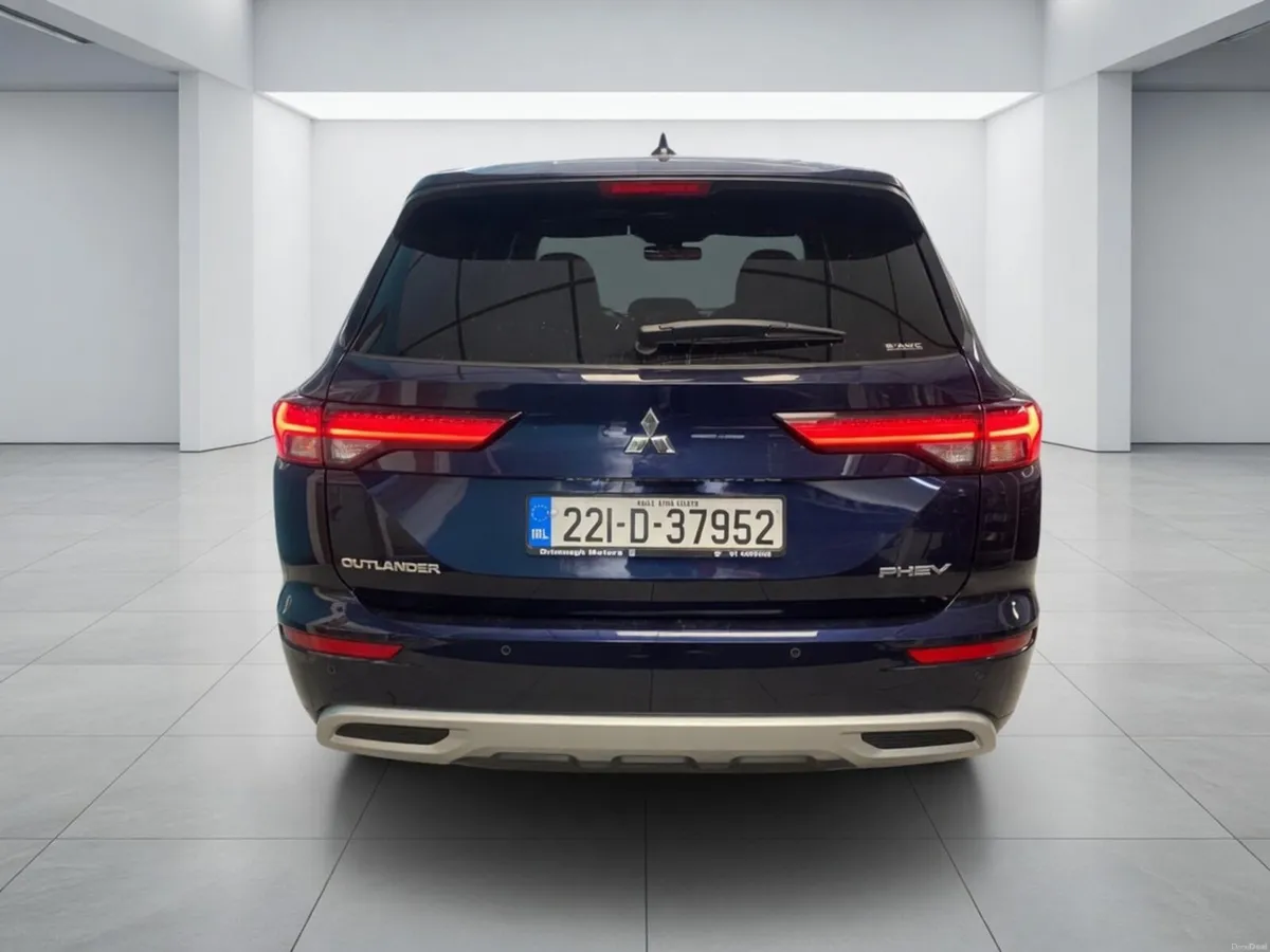 Mitsubishi Outlander 2022 7 SEATER - Image 3