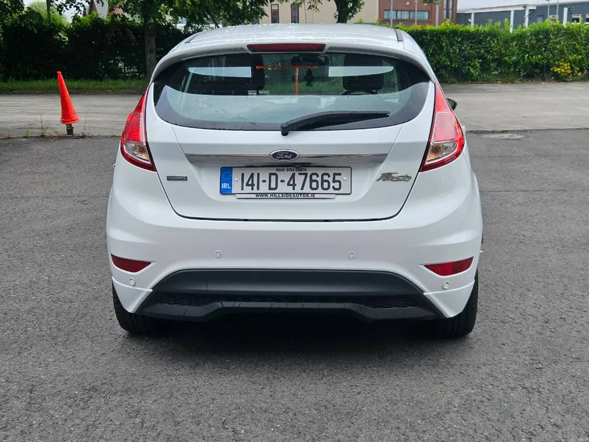 2014 Ford Fiesta , Automatic , nct & taxed - Image 4
