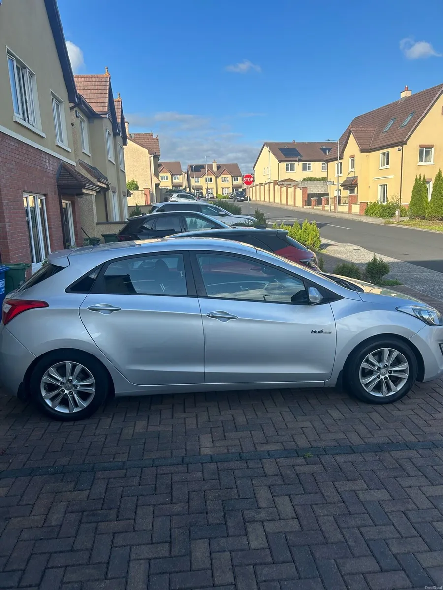 Hyundai I30 with fresh NCT - Image 4