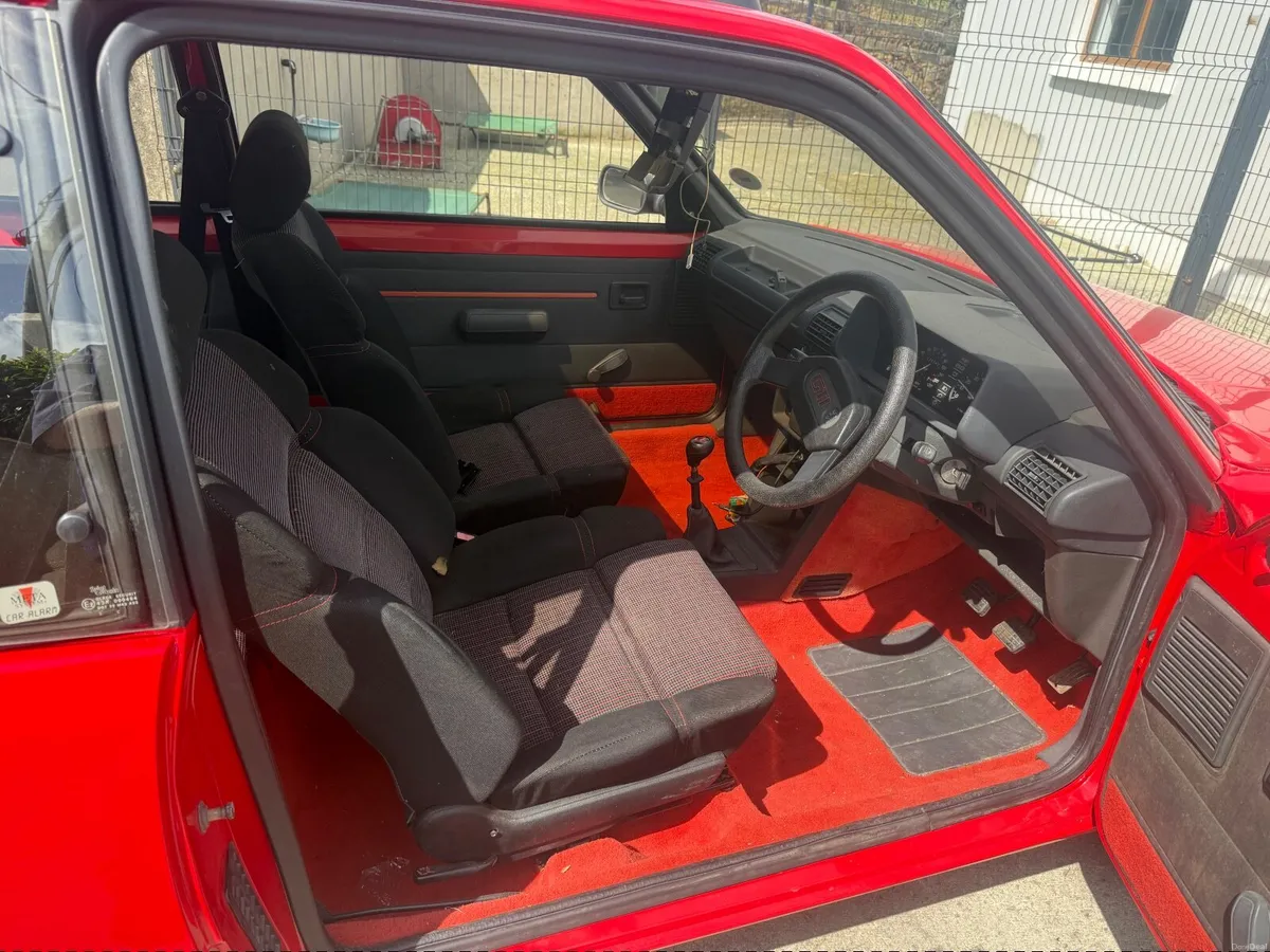 Peugeot 205 GTi 1.6 1985 - Image 6