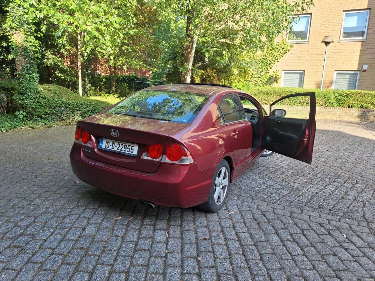 Honda civic - Image 2