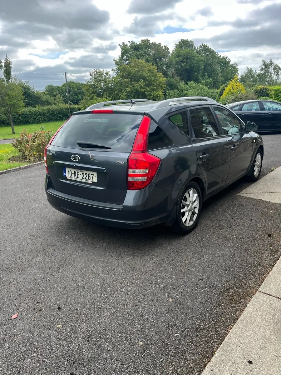 Kia ceed estate - Image 4