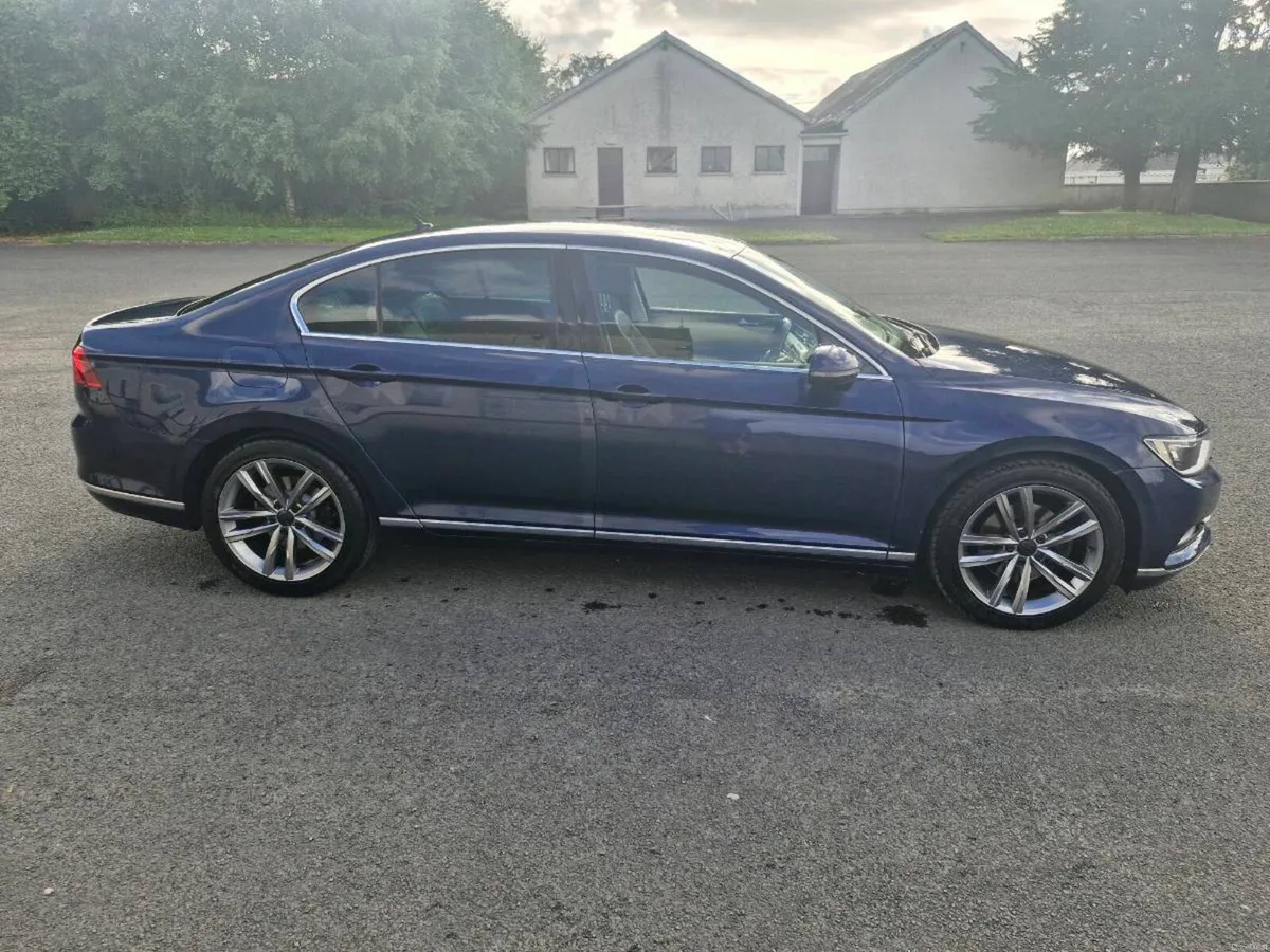 VW Passat - Image 2