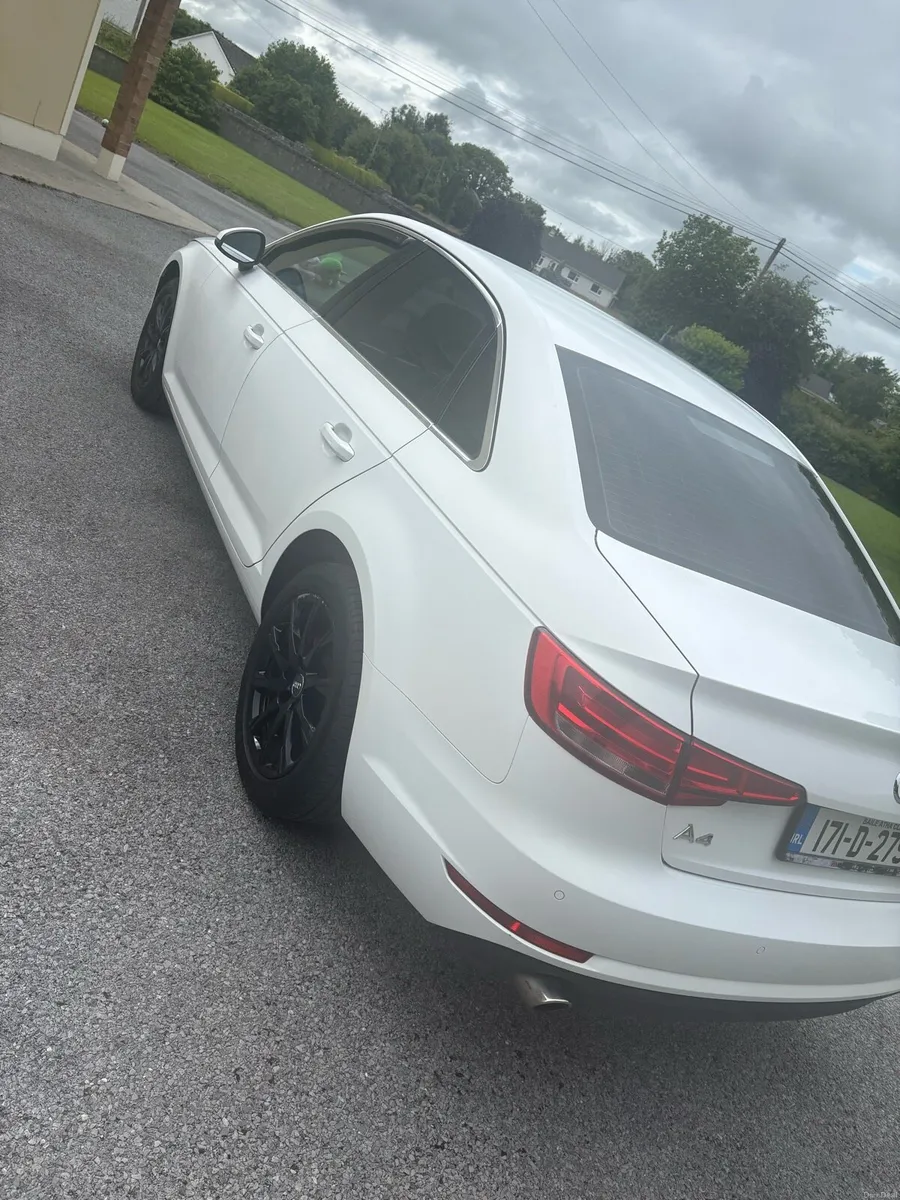White Audi A4 2.0 TDI - Image 4