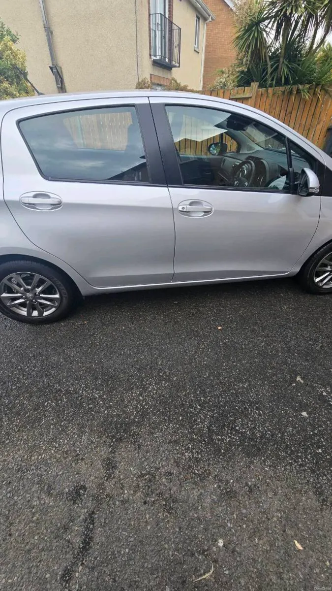 Toyota Yaris 2014 1.3 - Image 4