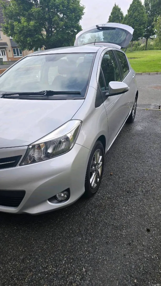 Toyota Yaris 2014 1.3 - Image 1