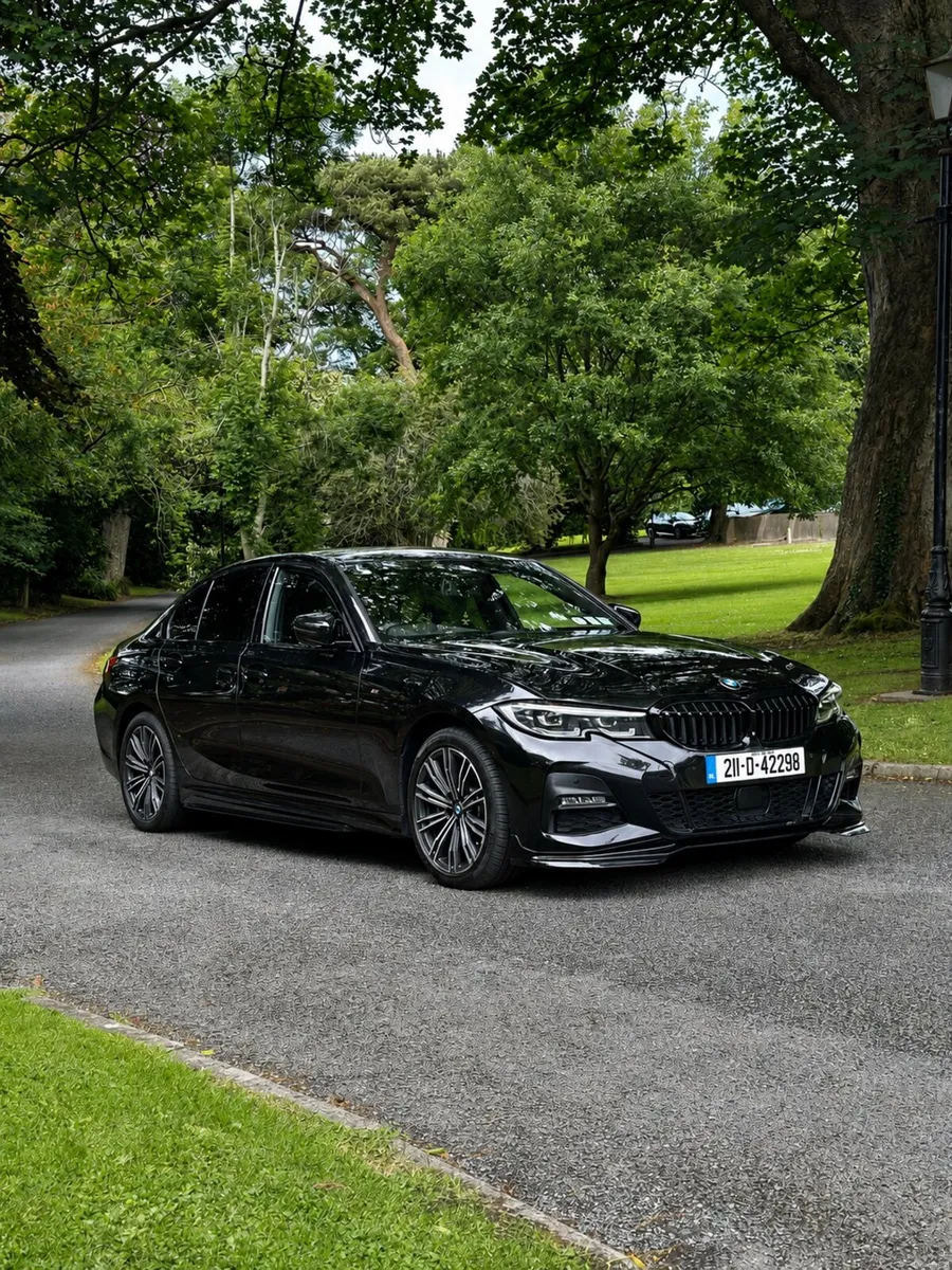 211 BMW 330e M Sport Joy+ | 21k Km | NCT 03/28 - Image 3