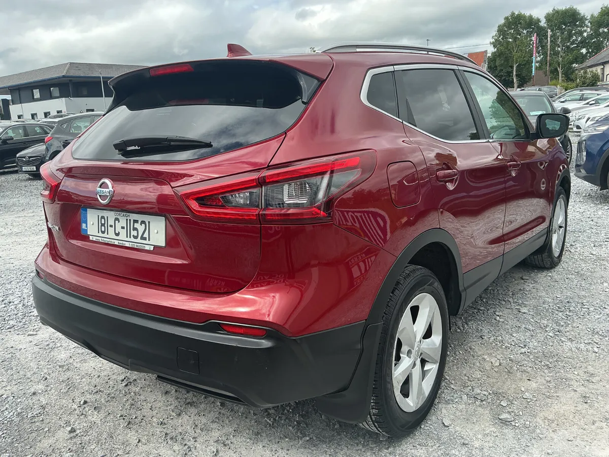 2018 AUTOMATIC NISSAN QASHQAI DIESEL LOW KMS - Image 4