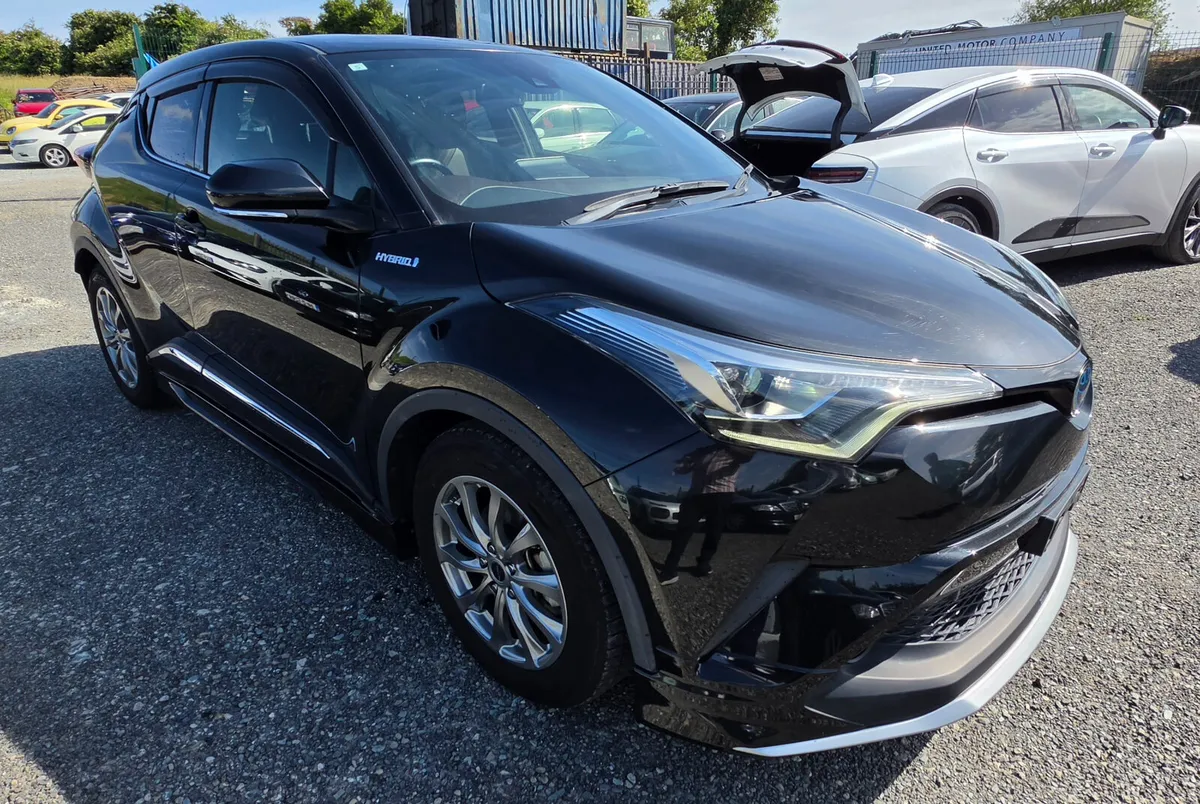 2019 Toyota C-HR Hybrid Automatic – G LED Edition - Image 2