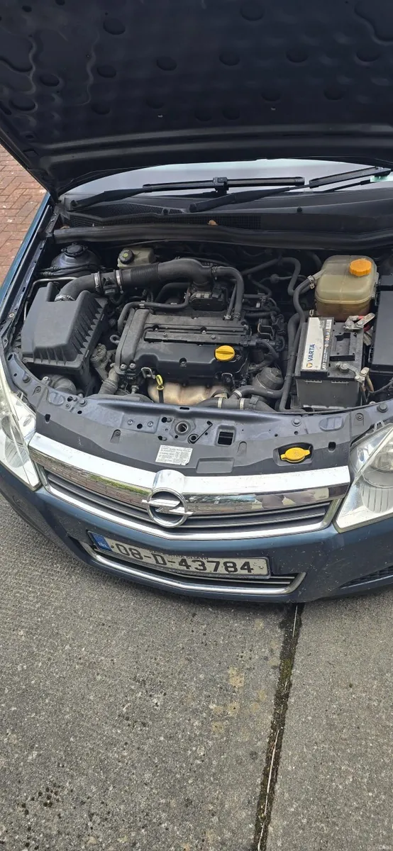 Opel Astra 2008 - Image 2
