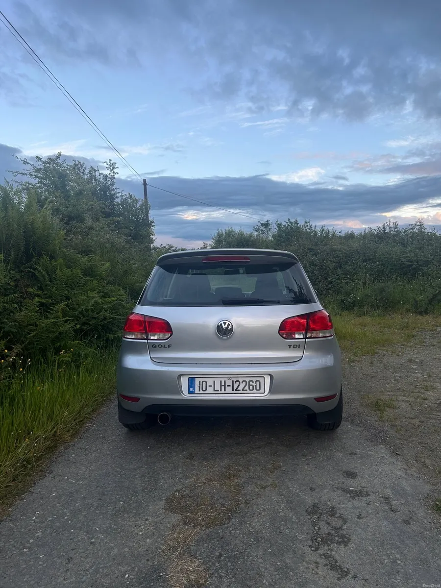 Volkswagen Golf 2010 - Image 3