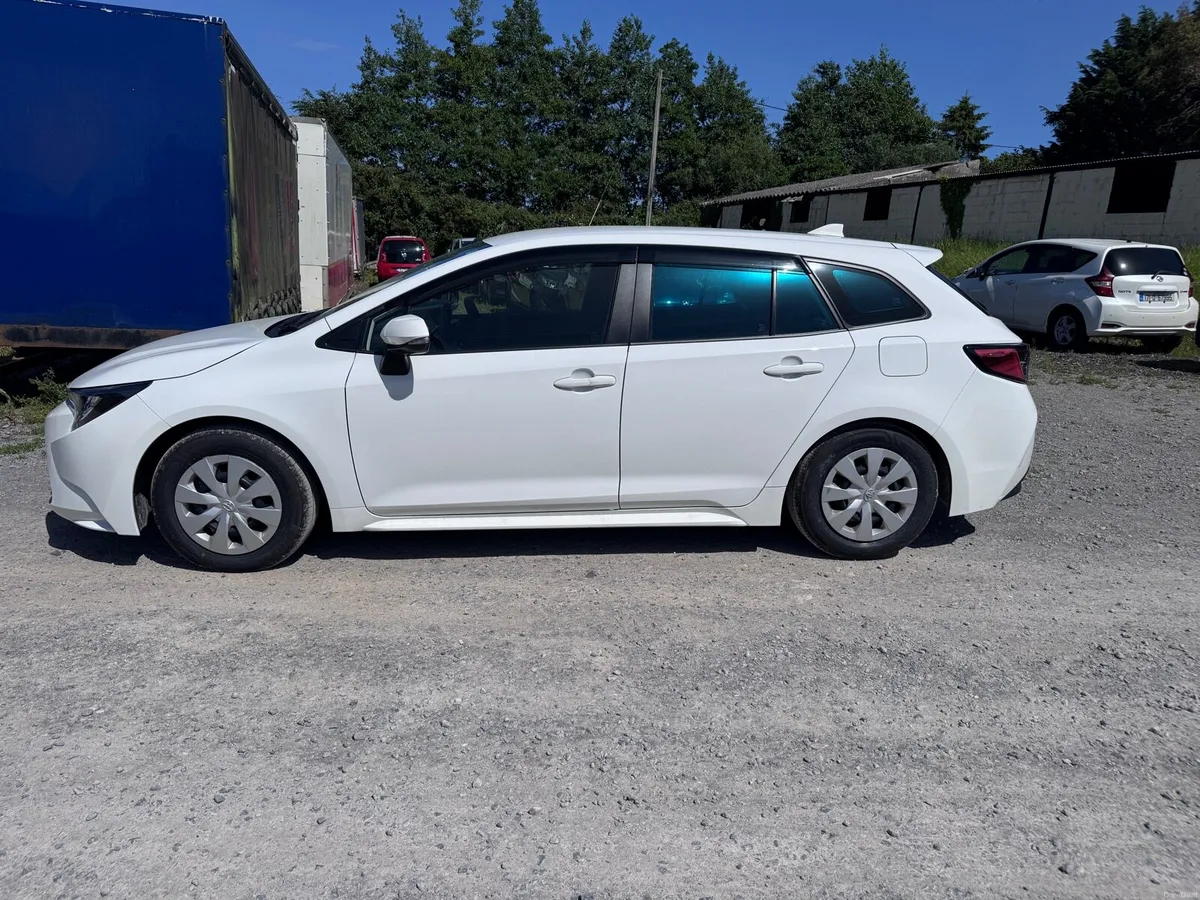 Toyota Corolla Touring 222 - Image 4