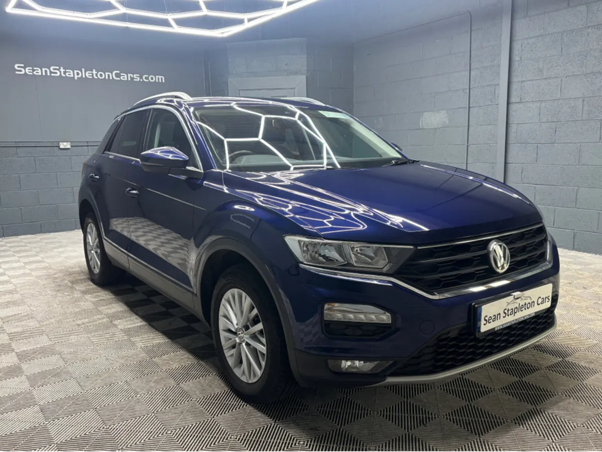 Volkswagen T-Roc DESIGN 1.6 TDI MANUAL 6SPEED FWD - Image 4