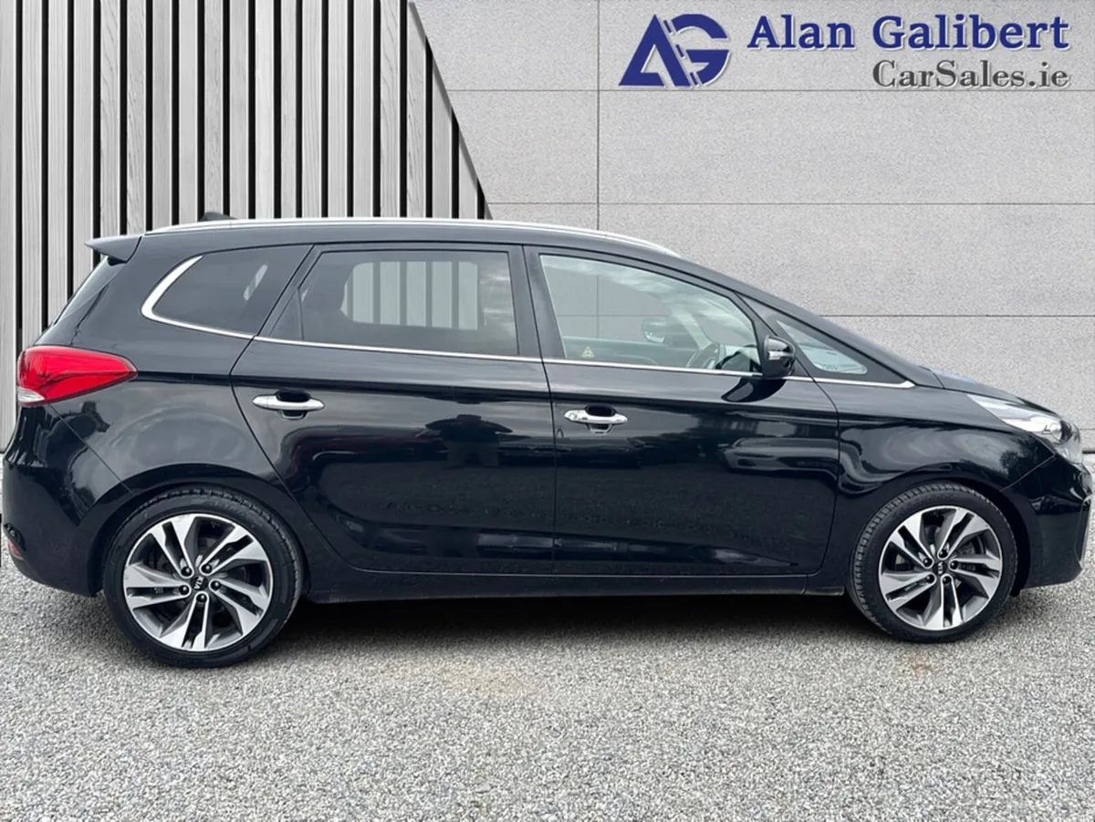 Kia Carens TOP SPEC GSE 7 SEATER MODELFULL LEATHER - Image 3