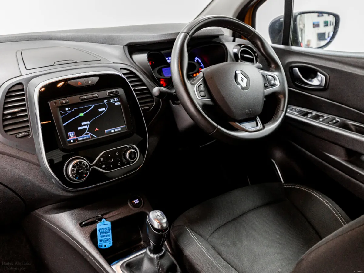 Renault Captur Iconic 1.5 Diesel 90HP - Image 6